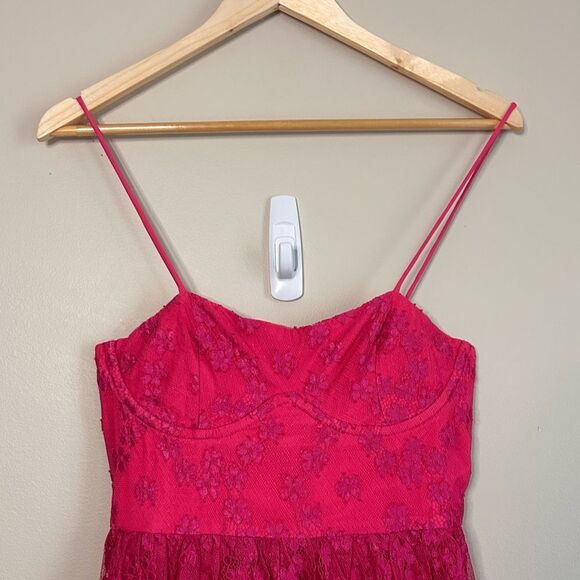 Lovers and Friends Jia Mini Dress in Electric Pink Floral Lace Size Small - Picture 4 of 11
